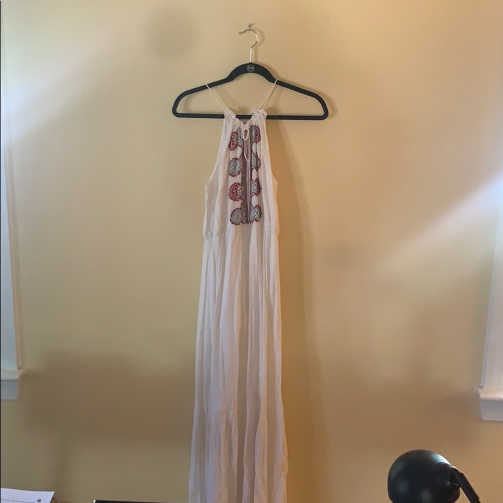 White maxi dress